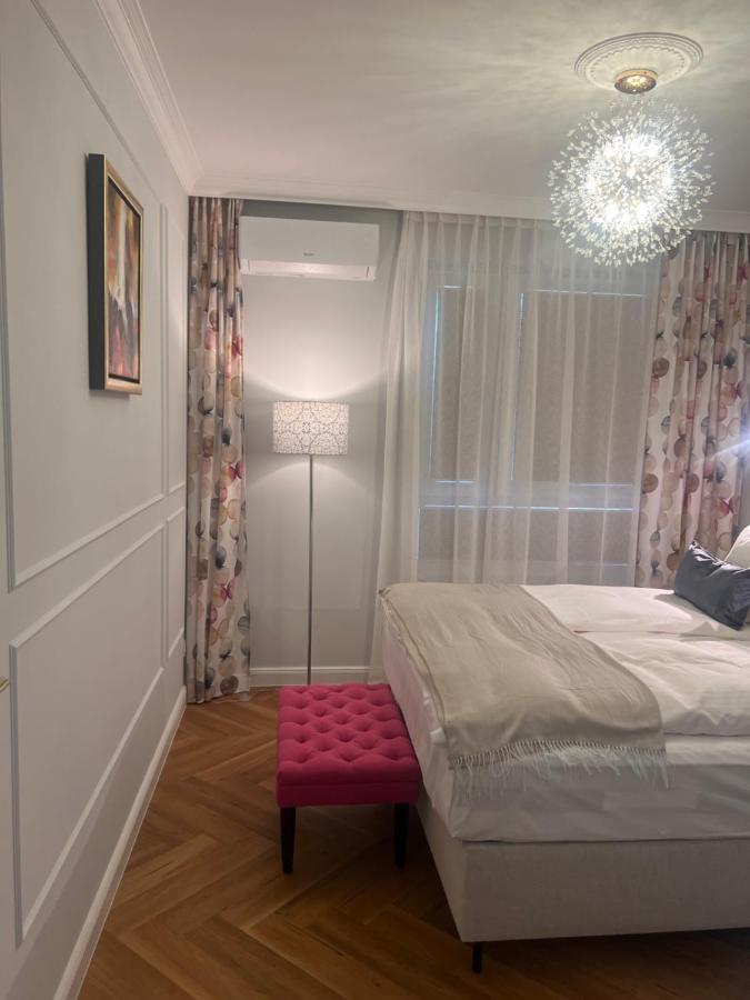 Bella Casa Luxury Apartament Radom Eksteriør billede
